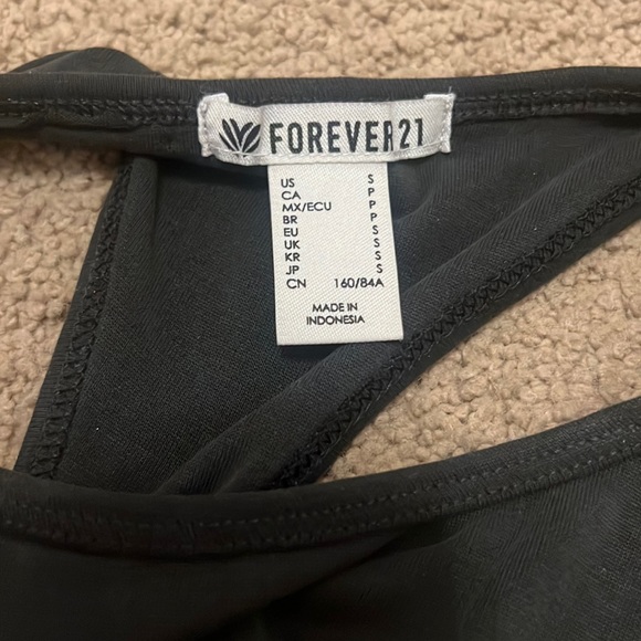 Workout tank top - Picture 3 of 3